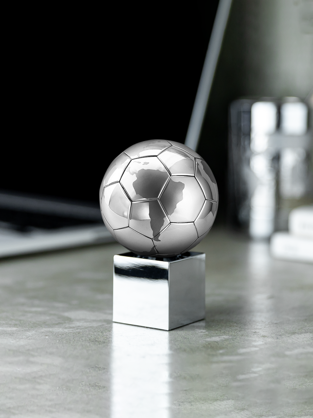 Soccer Ball Puzzle with map IF-728B